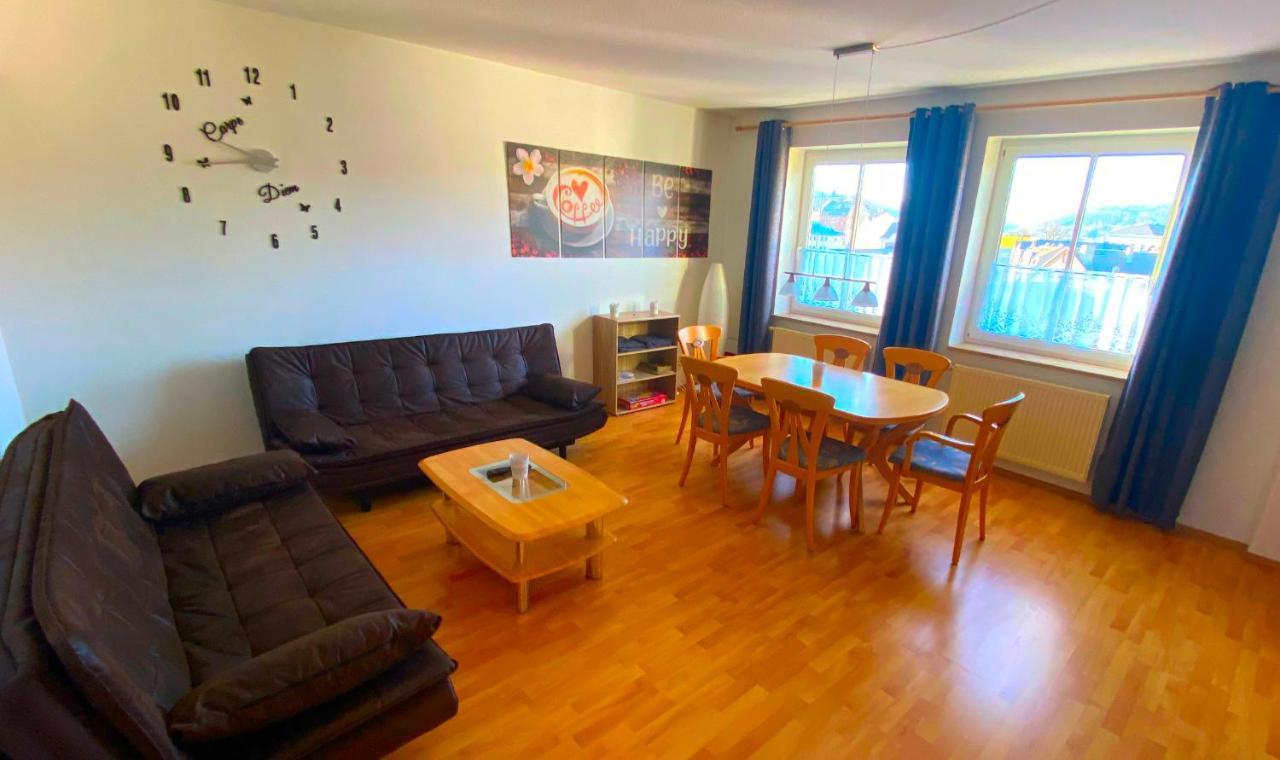 Ferienwohnung Грайц Екстериор снимка